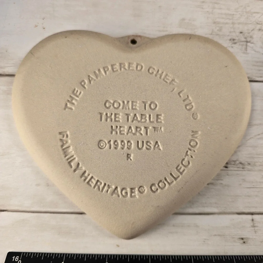 Pampered Chef‎ Family Heritage Heart Cookie Mold Set 1998 1999 Stoneware USA